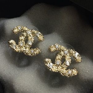 Chanel earring